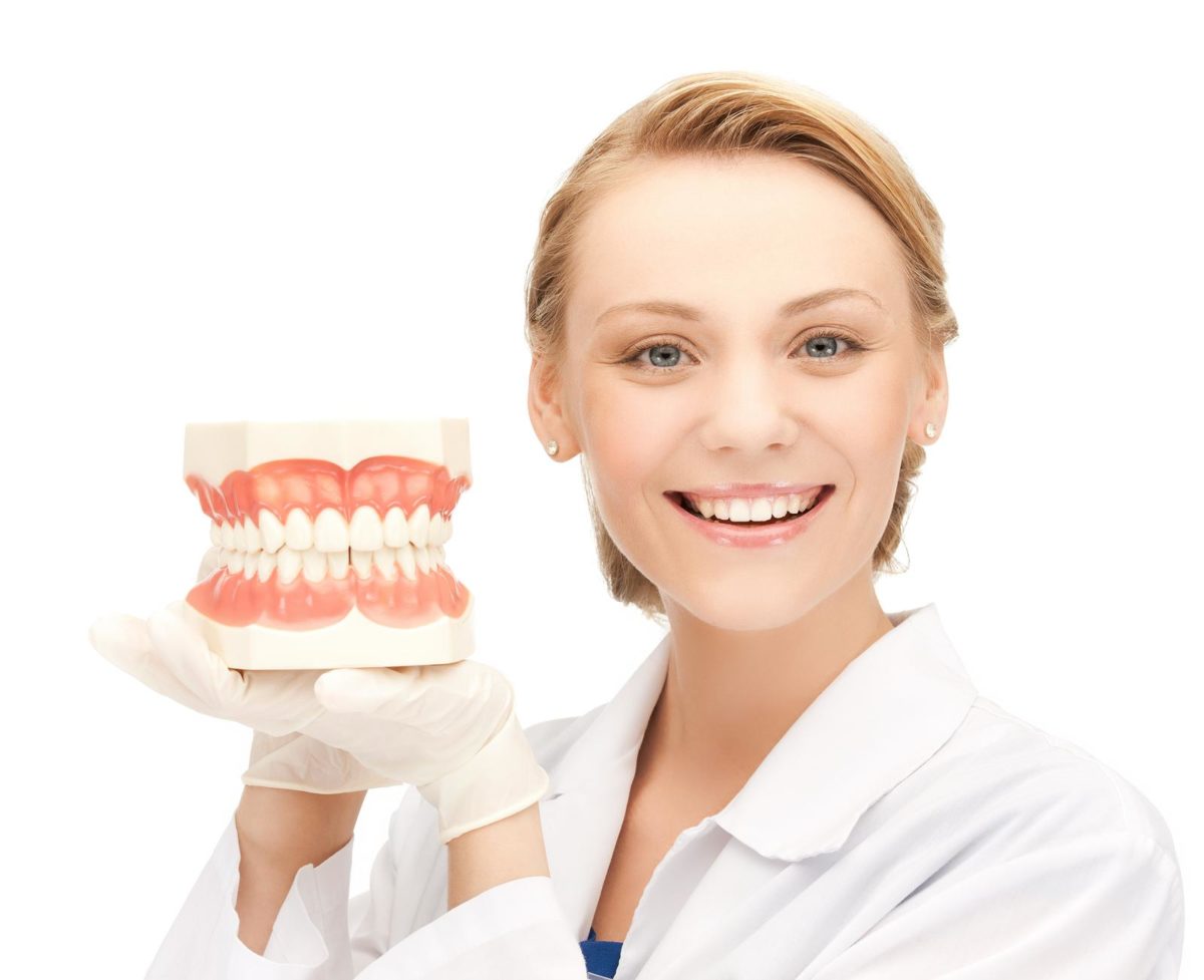 Dentist-1600x1303-1200x977.jpg